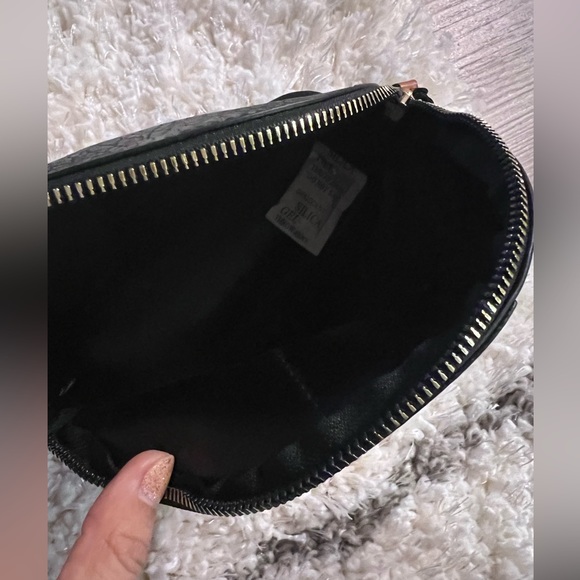 MCM Embossed Logo stripe Clutch Cosmetic Pouch Bag Black & Beige Tan - Picture 5 of 8